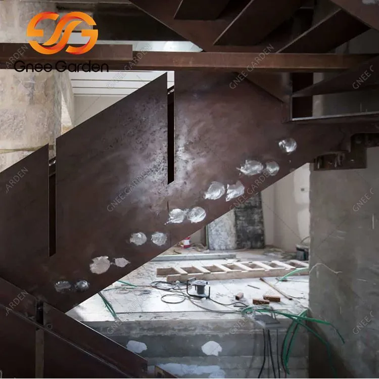 Taraġ tal-Azzar Corten U Kisi tal-Ħitan