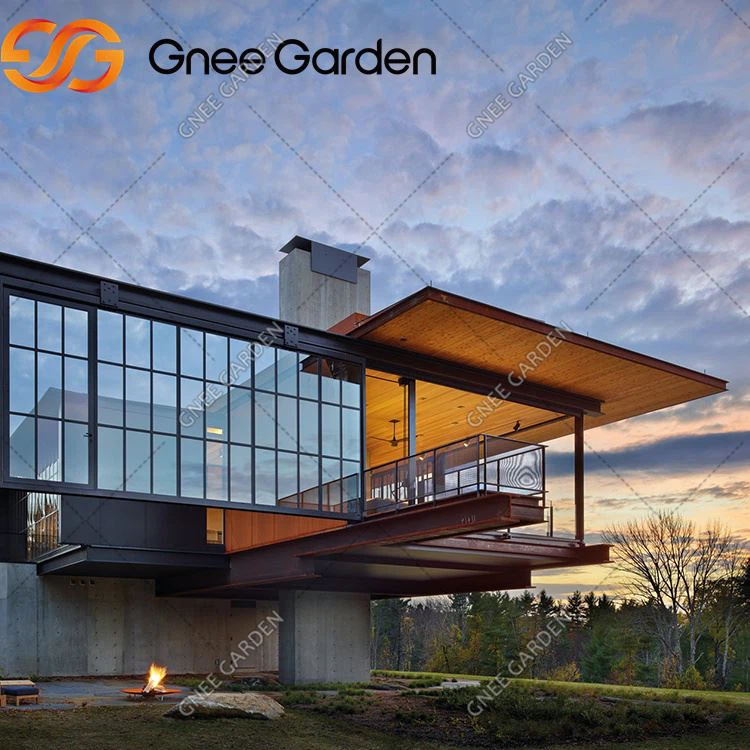 Ħajt dekorattiv tal-purtieri moden fil-beraħ għal bini kbir