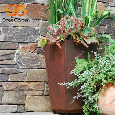 Kaxxi Corten Planter